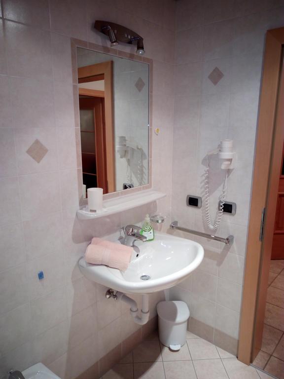 Appartement Trogerhof à Dobbiaco Extérieur photo